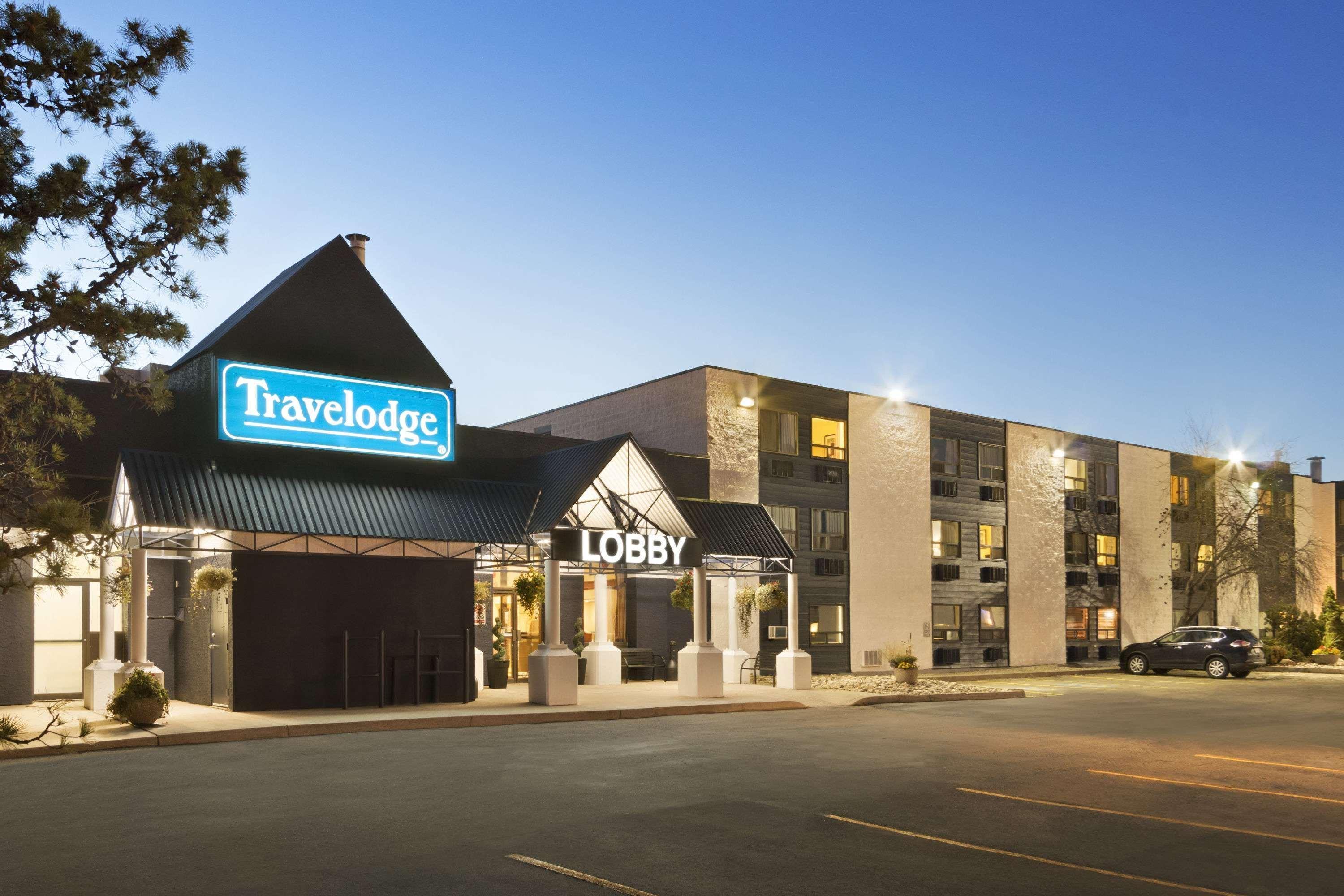 Travelodge By Wyndham Edmonton South Esterno foto